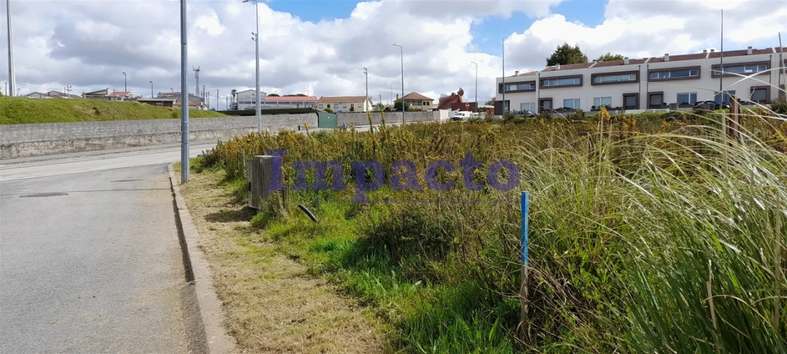 Terreno para Venda em Arrifana Foto 5