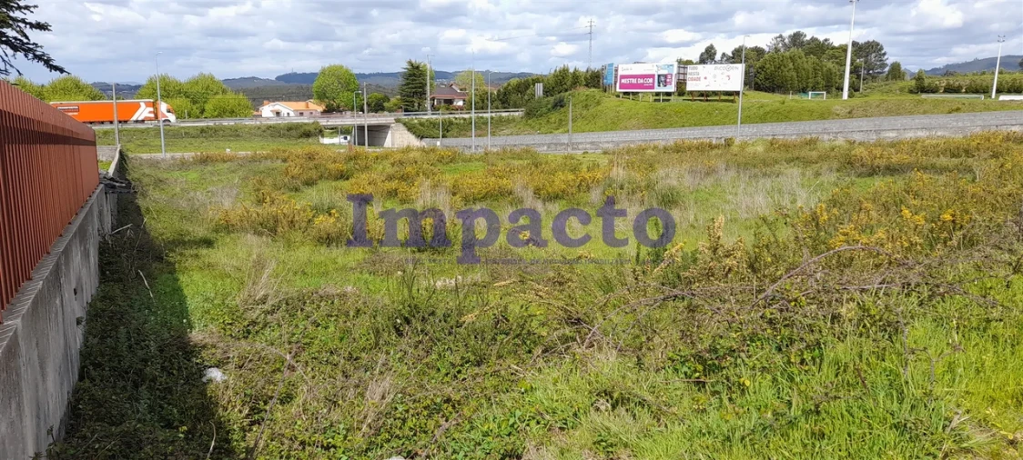 Terreno para Venda em Arrifana Foto 6