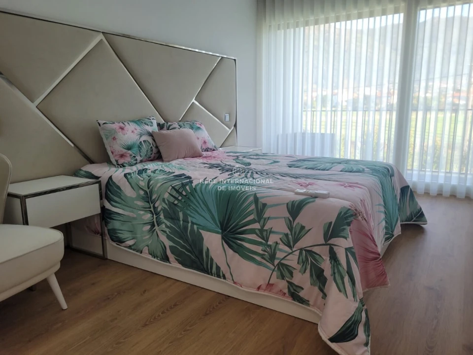 Moradia T4 para Venda em Cabração e Moreira do Lima Foto 13