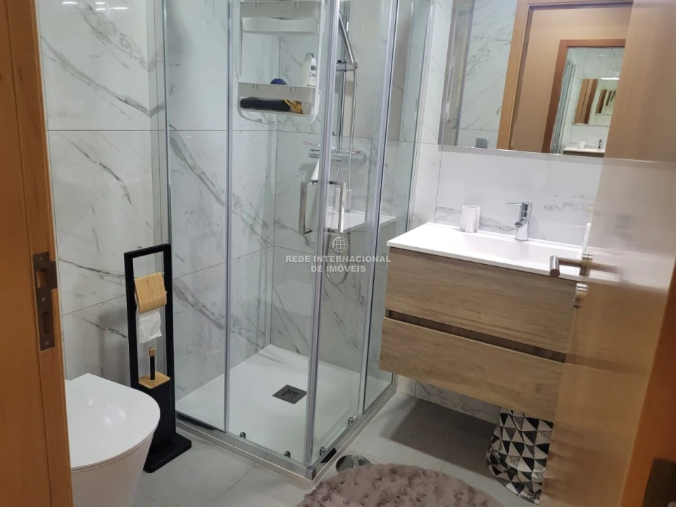 Moradia T4 para Venda em Cabração e Moreira do Lima Foto 12