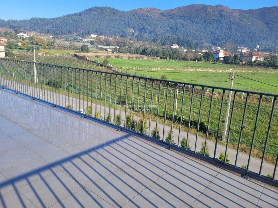 Moradia T4 para Venda em Cabração e Moreira do Lima Foto 2