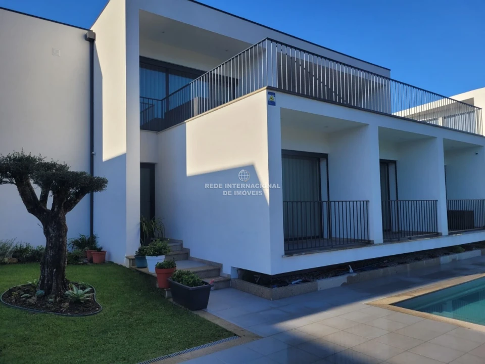 Moradia T4 para Venda em Cabração e Moreira do Lima Foto 7