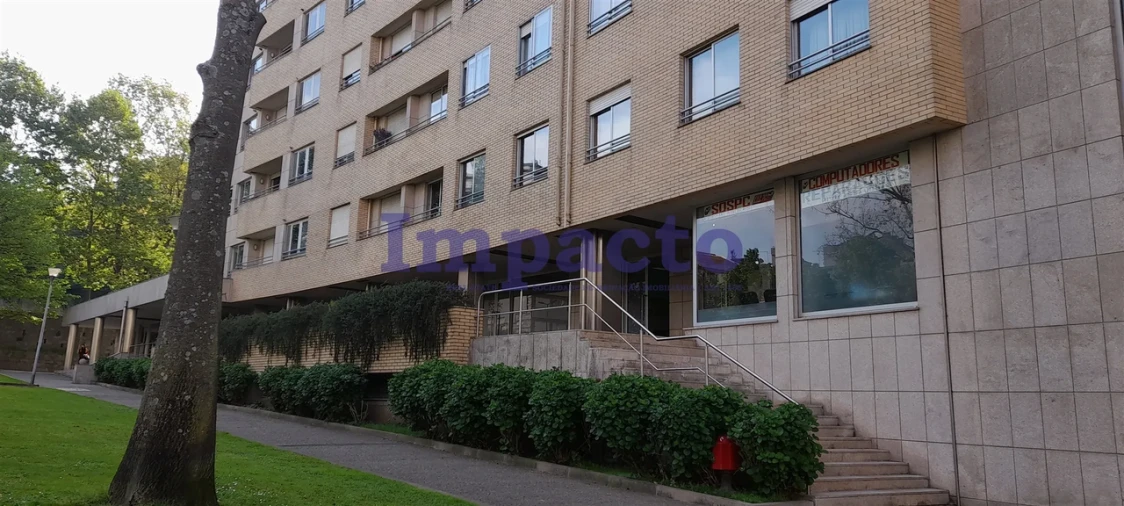 Loja para Arrendamento em Lordelo do Ouro e Massarelos Foto 25