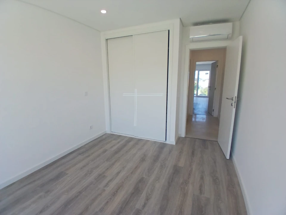 Apartamento T2 para Venda em Charneca de Caparica e Sobreda Foto 17