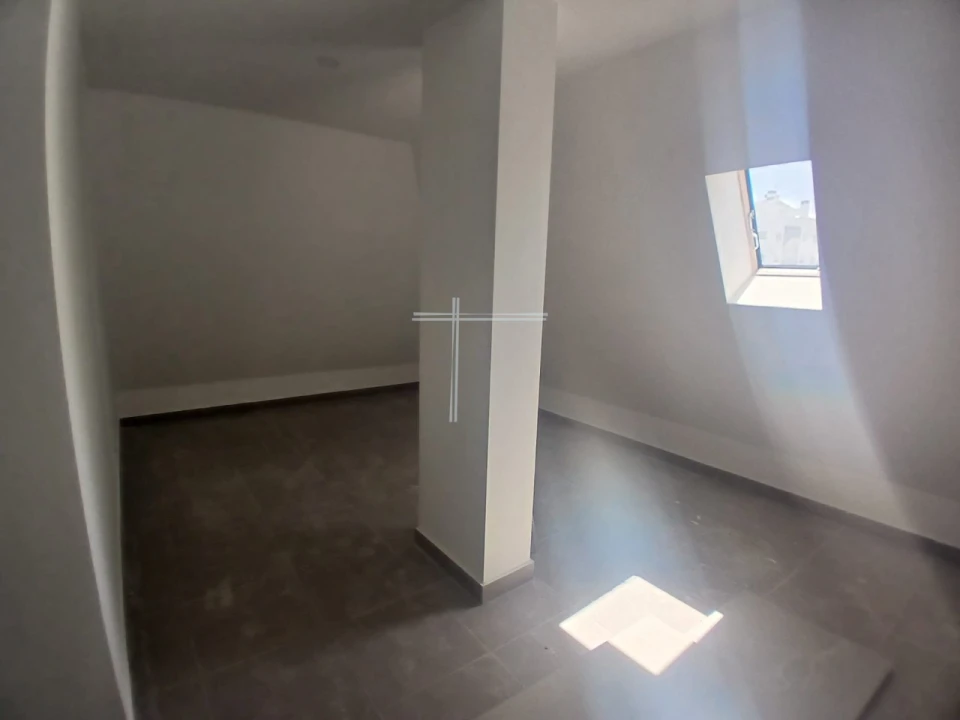Apartamento T2 para Venda em Charneca de Caparica e Sobreda Foto 22