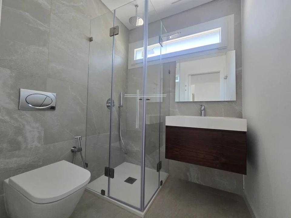 Apartamento T2 para Venda em Charneca de Caparica e Sobreda Foto 4
