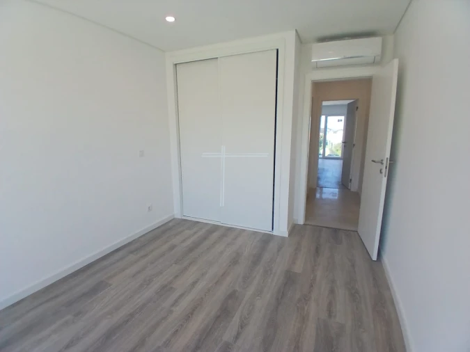 Apartamento T2 para Venda em Charneca de Caparica e Sobreda Foto 17