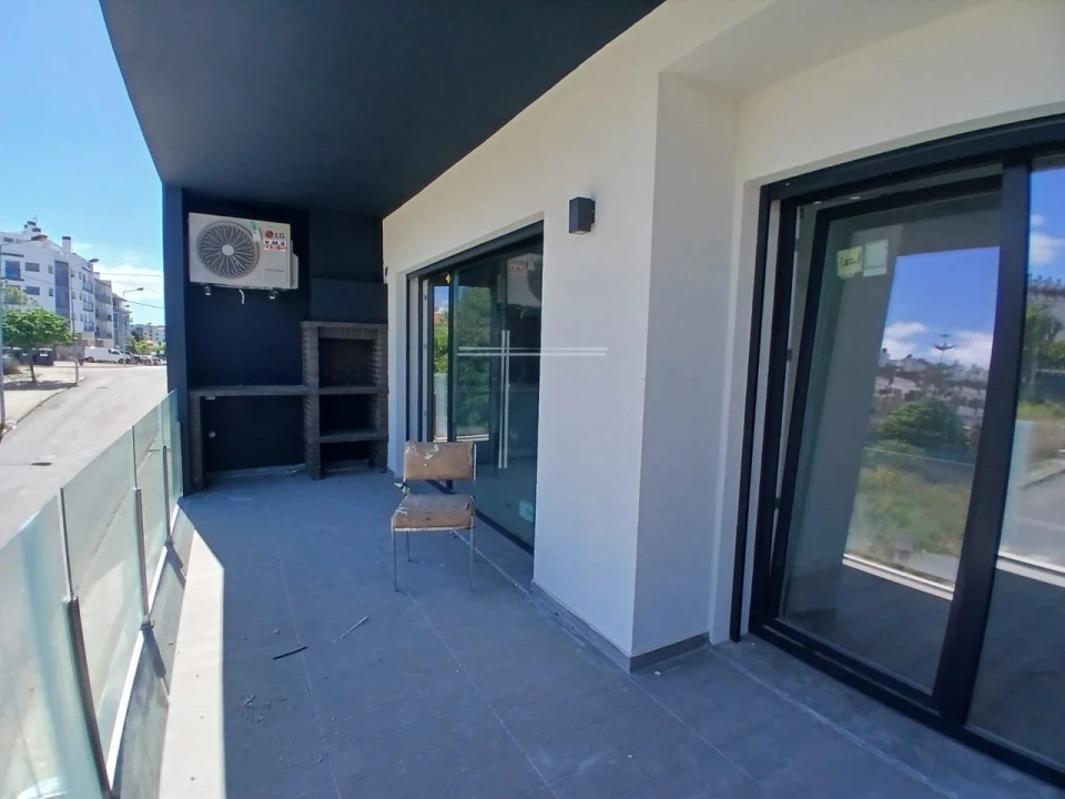 Apartamento T2 para Venda em Charneca de Caparica e Sobreda Foto 7
