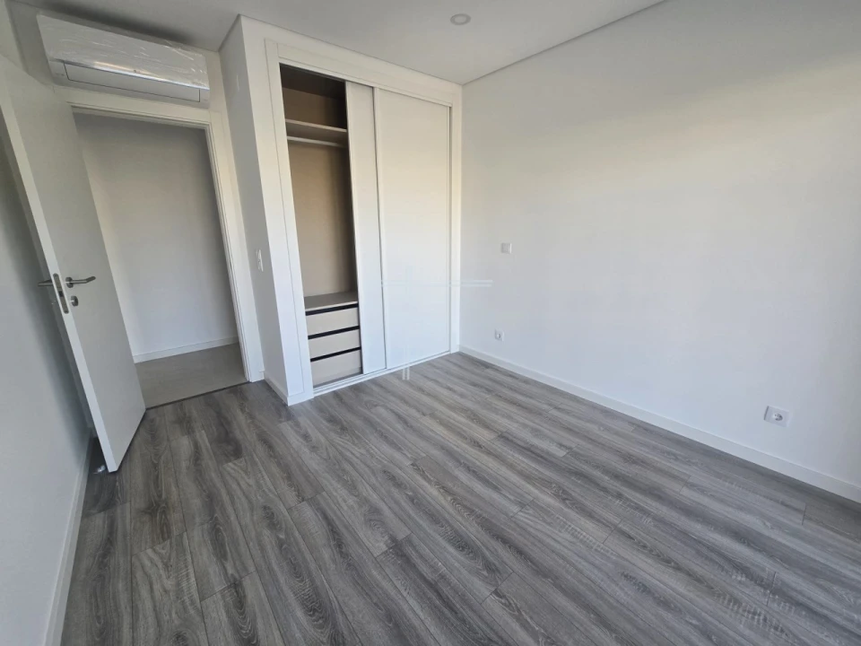 Apartamento T2 para Venda em Charneca de Caparica e Sobreda Foto 9
