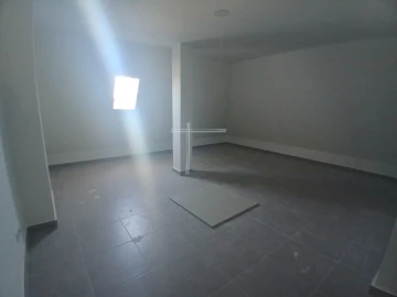 Apartamento T2 para Venda em Charneca de Caparica e Sobreda