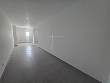 Apartamento T2 para Venda em Charneca de Caparica e Sobreda