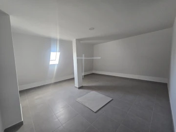 Apartamento T2 para Venda em Charneca de Caparica e Sobreda