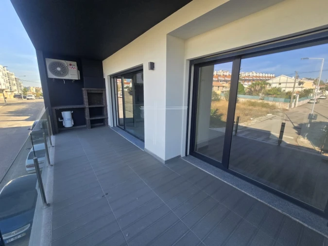 Apartamento T2 para Venda em Charneca de Caparica e Sobreda Foto 4