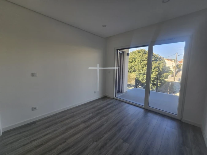 Apartamento T2 para Venda em Charneca de Caparica e Sobreda Foto 12