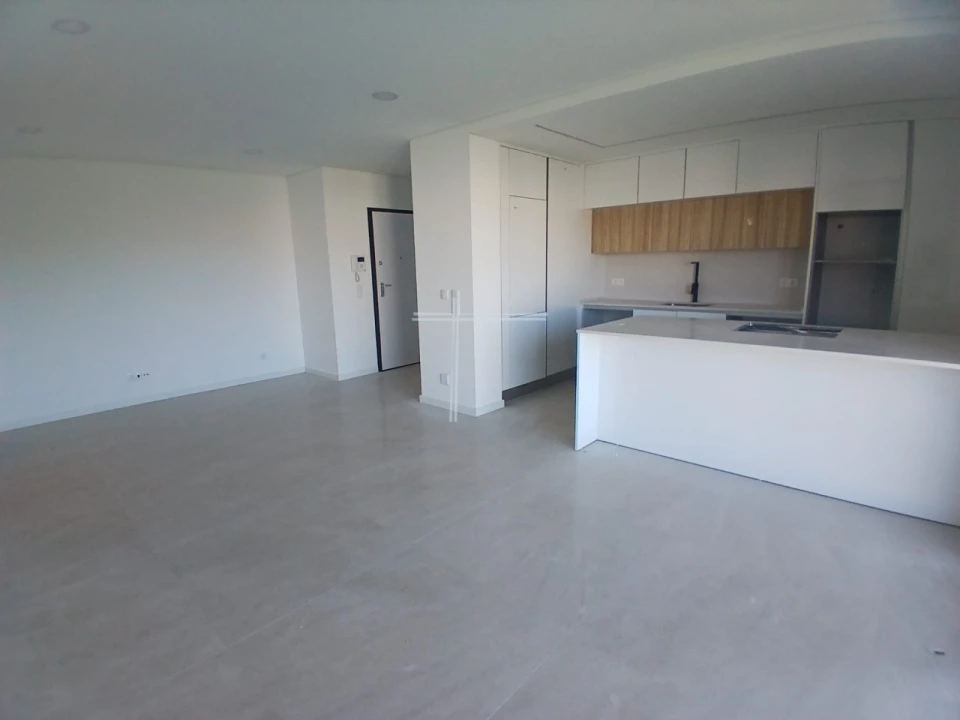 Apartamento T2 para Venda em Charneca de Caparica e Sobreda Foto 2