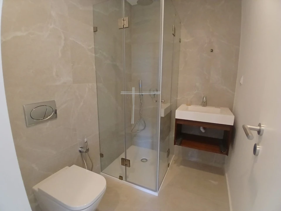 Apartamento T2 para Venda em Charneca de Caparica e Sobreda Foto 10