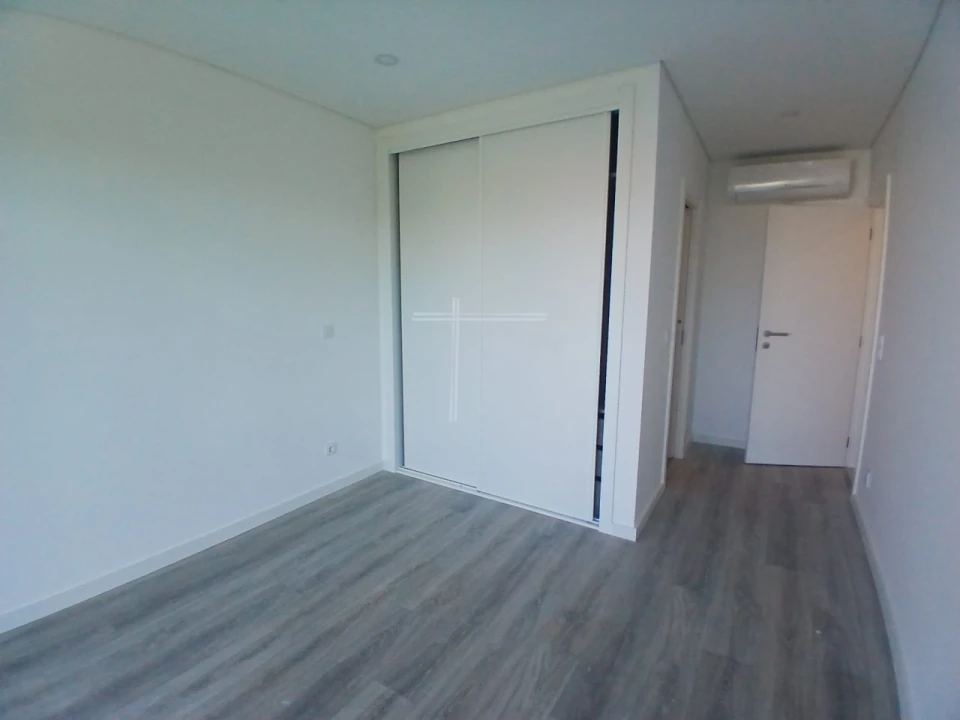 Apartamento T2 para Venda em Charneca de Caparica e Sobreda Foto 13