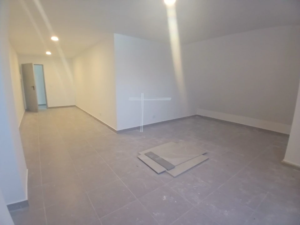 Apartamento T2 para Venda em Charneca de Caparica e Sobreda Foto 17