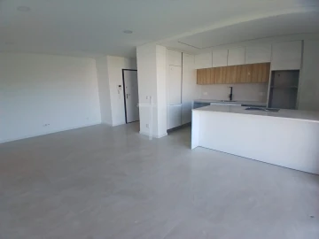 Apartamento T2 para Venda em Charneca de Caparica e Sobreda