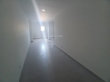 Apartamento T2 para Venda em Charneca de Caparica e Sobreda