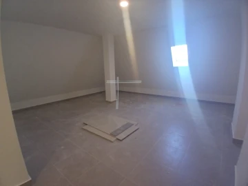Apartamento T2 para Venda em Charneca de Caparica e Sobreda