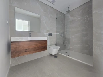 Apartamento T2 para Venda em Charneca de Caparica e Sobreda