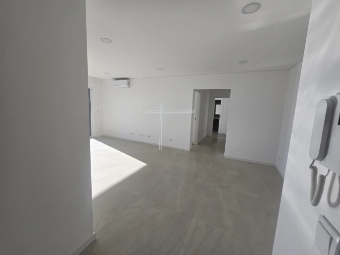 Apartamento T2 para Venda em Charneca de Caparica e Sobreda Foto 8