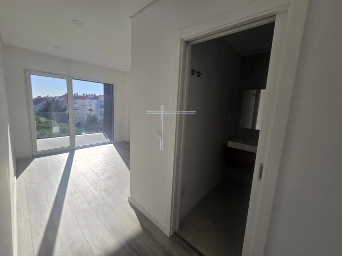 Apartamento T2 para Venda em Charneca de Caparica e Sobreda Foto 12