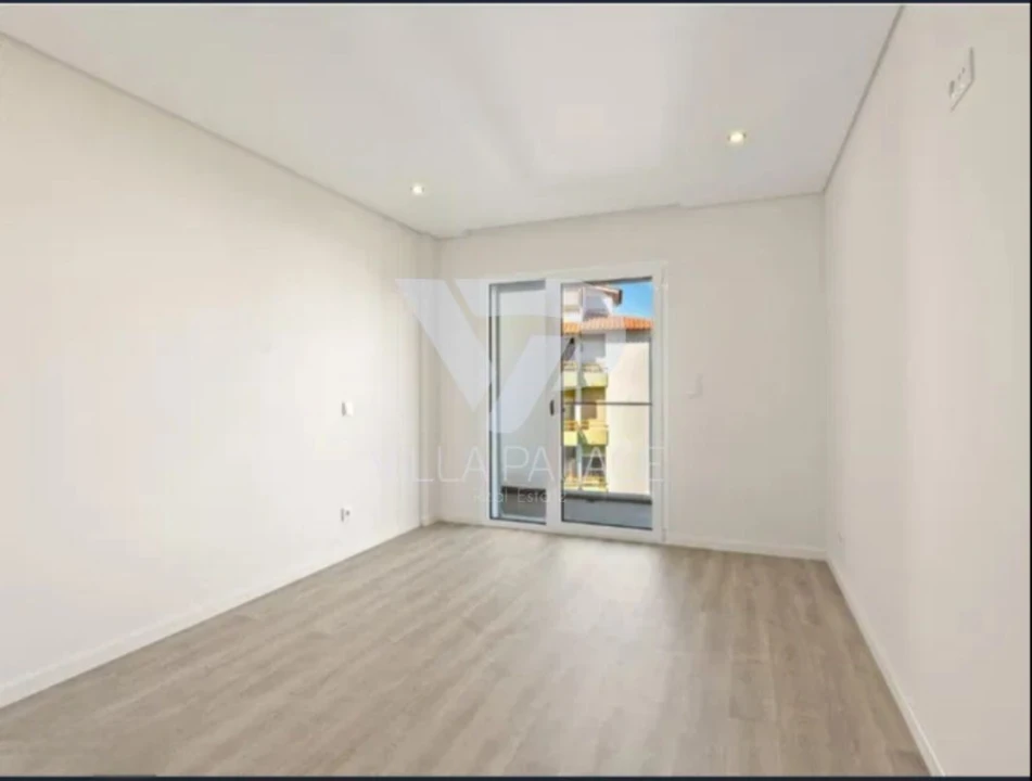 Apartamento T2 para Arrendamento em Carcavelos e Parede Foto 16