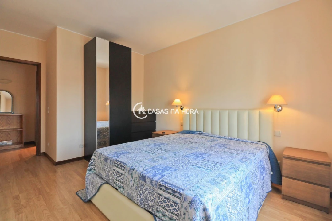 Apartamento T2 para Arrendamento em Cedofeita, Santo Ildefonso, Sé, Miragaia, São Nicolau e Vitória Foto 12