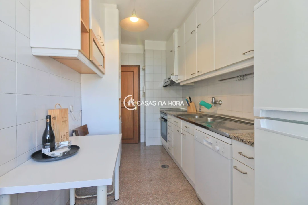 Apartamento T2 para Arrendamento em Cedofeita, Santo Ildefonso, Sé, Miragaia, São Nicolau e Vitória Foto 15