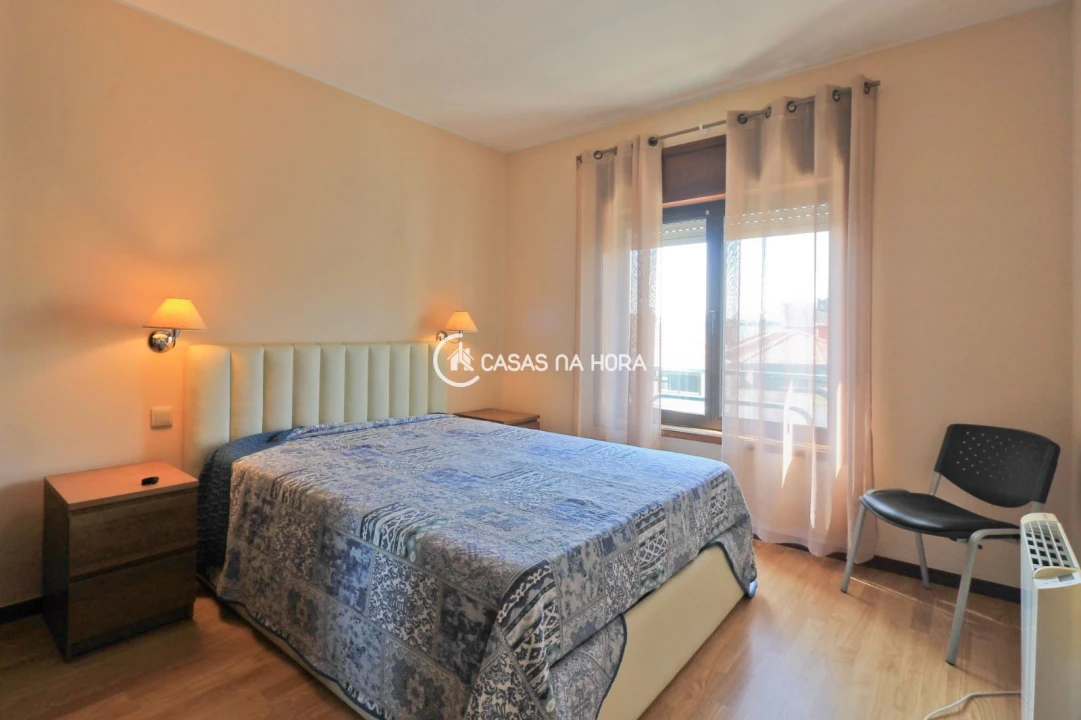 Apartamento T2 para Arrendamento em Cedofeita, Santo Ildefonso, Sé, Miragaia, São Nicolau e Vitória Foto 24