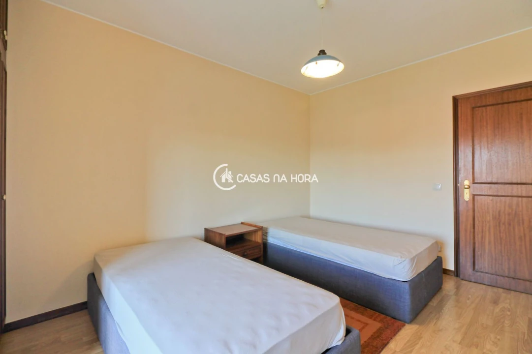 Apartamento T2 para Arrendamento em Cedofeita, Santo Ildefonso, Sé, Miragaia, São Nicolau e Vitória Foto 28