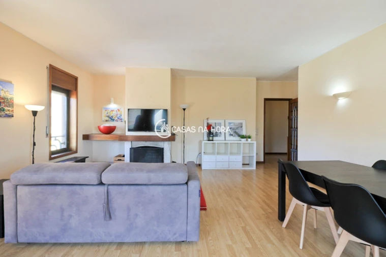 Apartamento T2 para Arrendamento em Cedofeita, Santo Ildefonso, Sé, Miragaia, São Nicolau e Vitória Foto 3