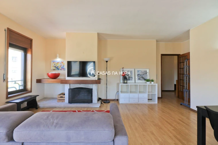 Apartamento T2 para Arrendamento em Cedofeita, Santo Ildefonso, Sé, Miragaia, São Nicolau e Vitória Foto 13