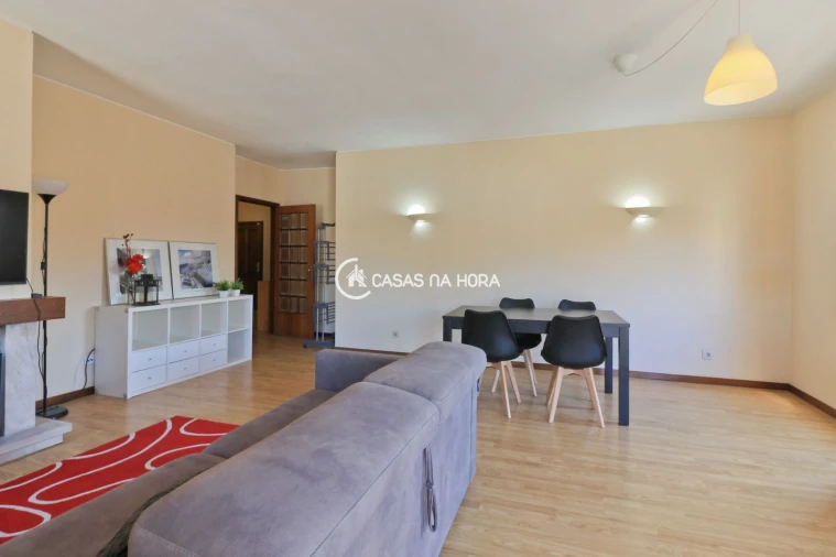 Apartamento T2 para Arrendamento em Cedofeita, Santo Ildefonso, Sé, Miragaia, São Nicolau e Vitória Foto 21