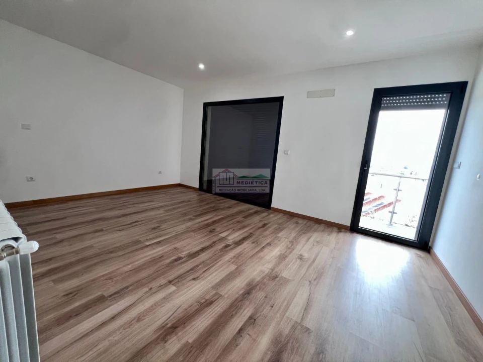 Moradia T3 para Venda em Alfandega da Fe Foto 12