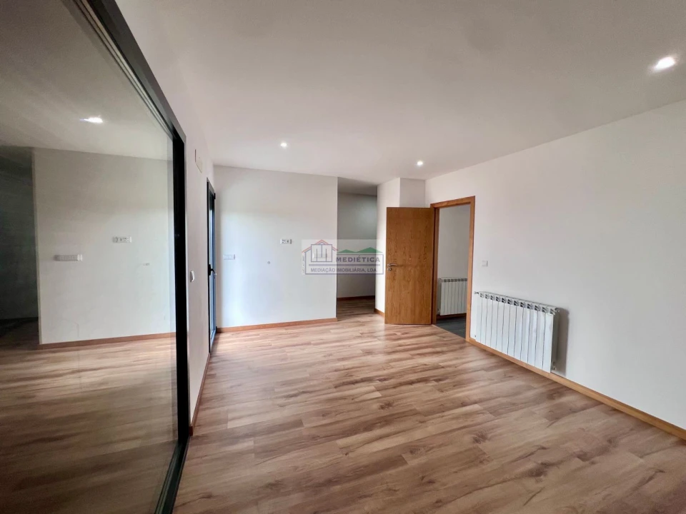 Moradia T3 para Venda em Alfandega da Fe Foto 13