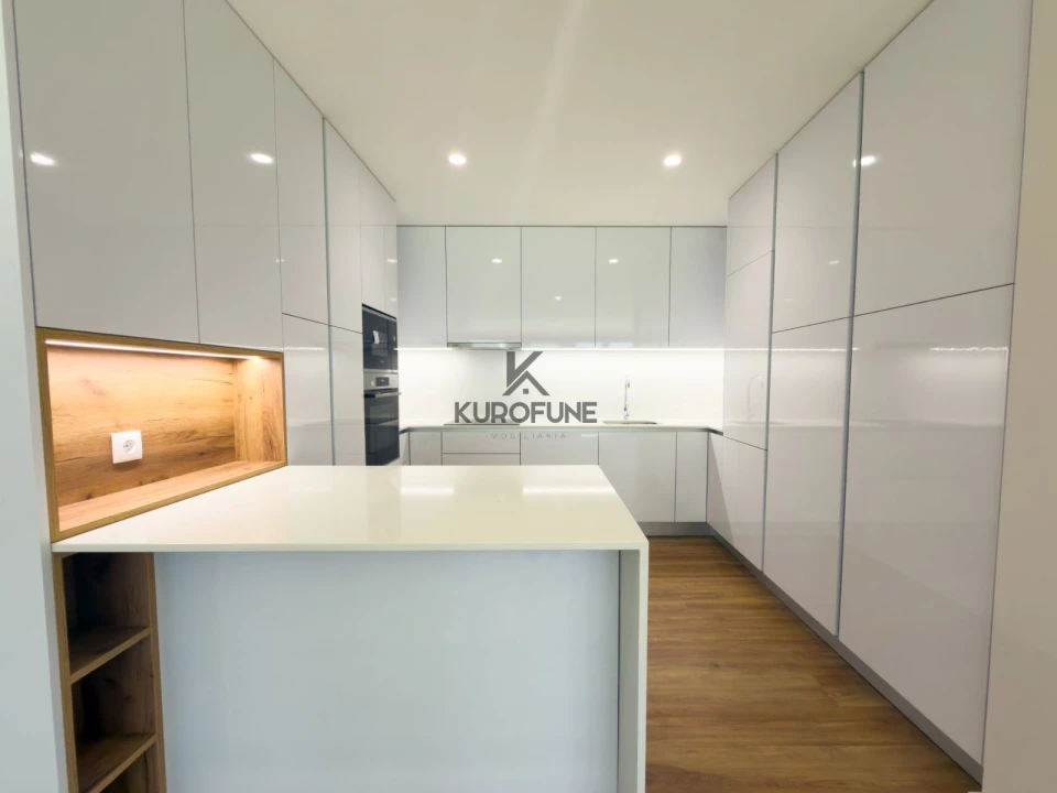 Apartamento T3 para Venda em Avintes Foto 4