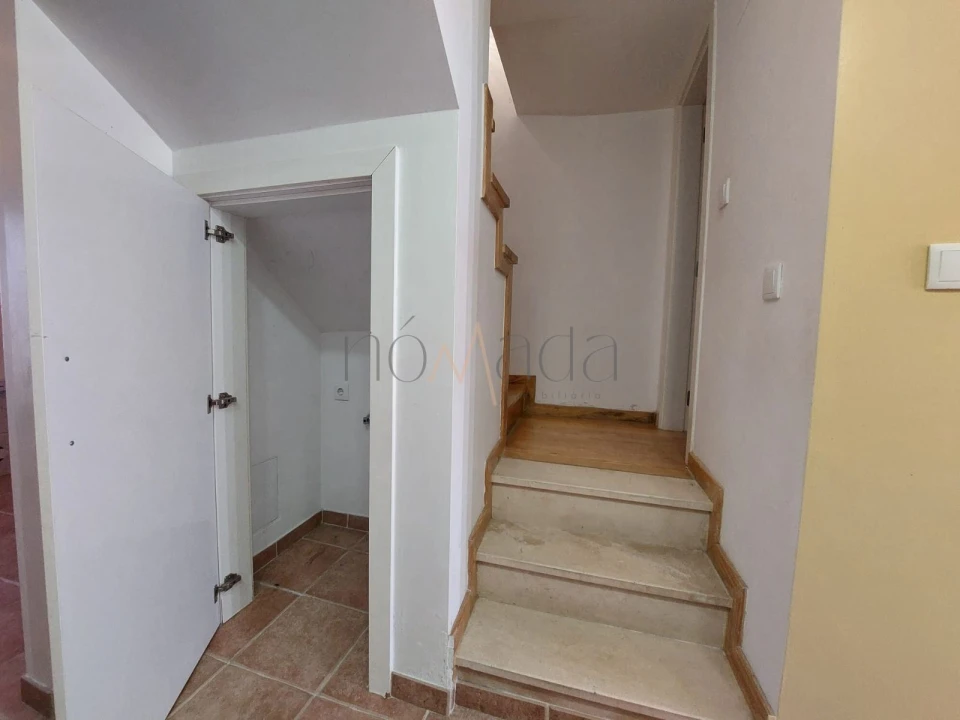 Moradia T2 para Venda em Laranjeiro e Feijó Foto 6