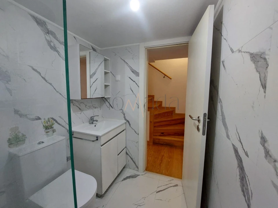 Moradia T2 para Venda em Laranjeiro e Feijó Foto 8