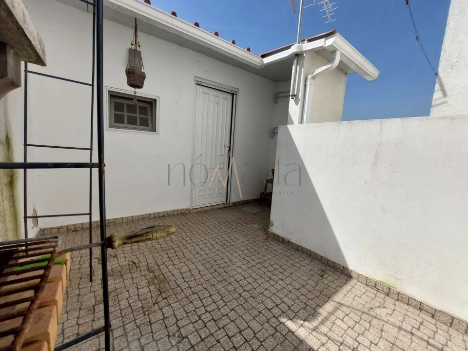 Moradia T2 para Venda em Laranjeiro e Feijó Foto 16