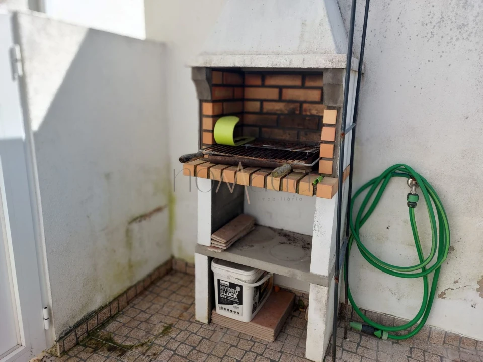 Moradia T2 para Venda em Laranjeiro e Feijó Foto 17