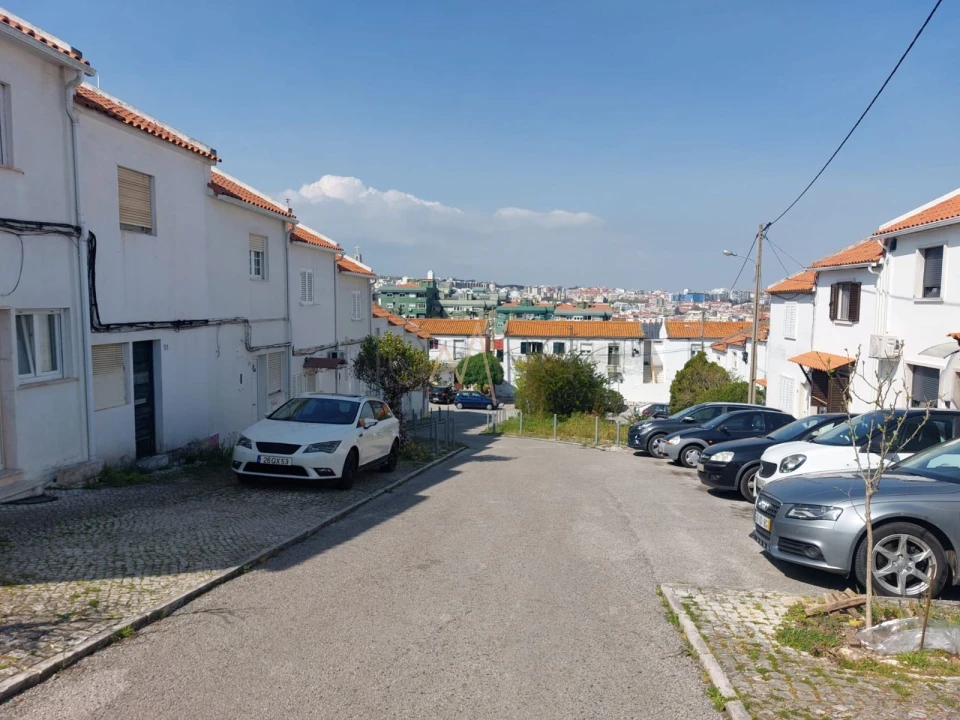 Moradia T2 para Venda em Laranjeiro e Feijó Foto 23