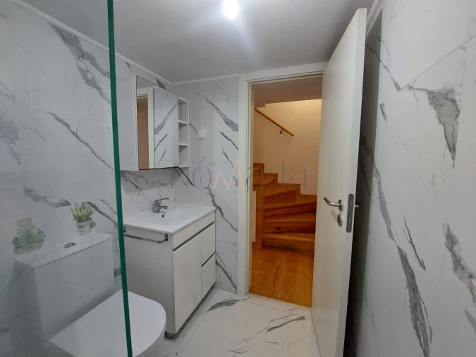 Moradia T2 para Venda em Laranjeiro e Feijó Foto 8