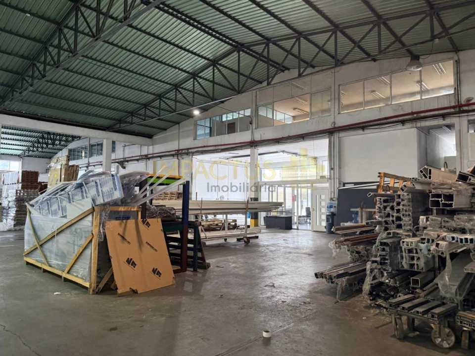 Loja para Arrendamento em Bougado (São Martinho e Santiago) Foto 8