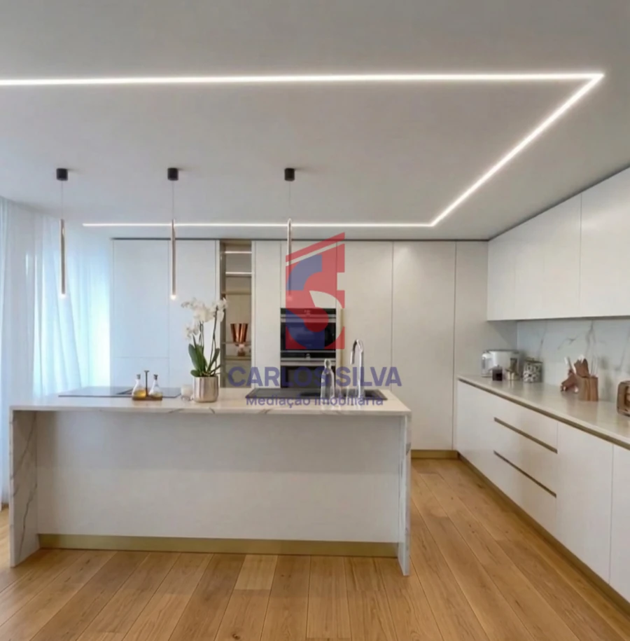 Moradia T3 para Venda em Carreira e Fonte Coberta Foto 3