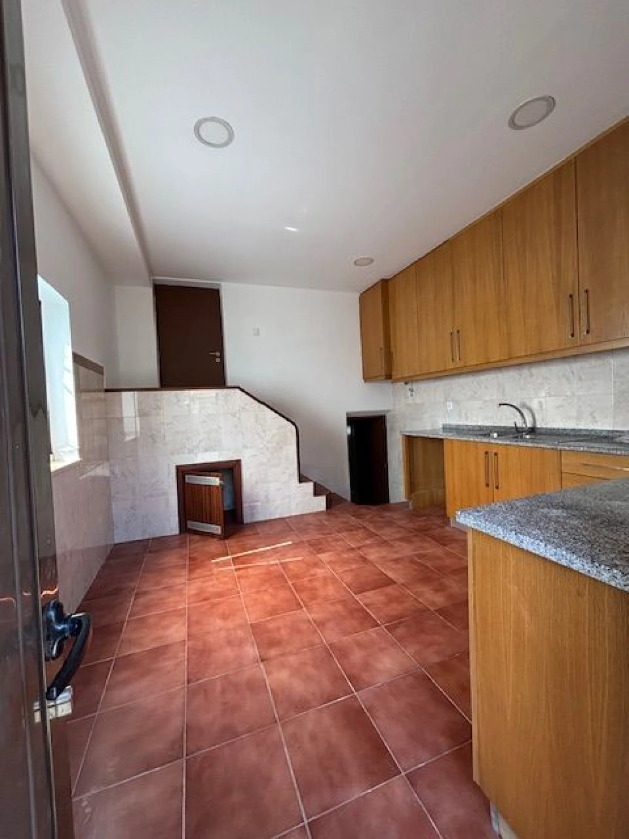 Moradia T2 para Venda em São Pedro Fins Foto 1