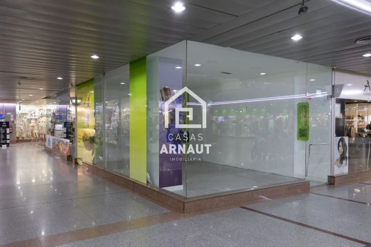 Loja para Arrendamento em Pombal Foto 4