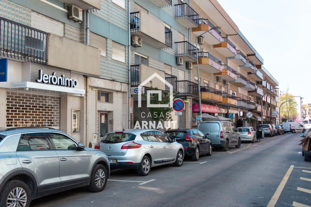 Loja para Arrendamento em Pombal Foto 5